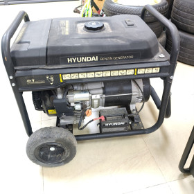 Бензиновий генератор Hyundai HY8500LEK